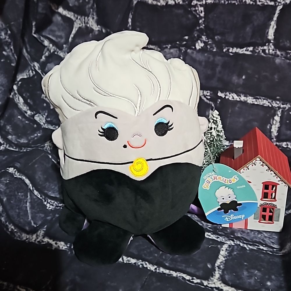 Original Squishmallow Disney Ursula  8 inch NWT